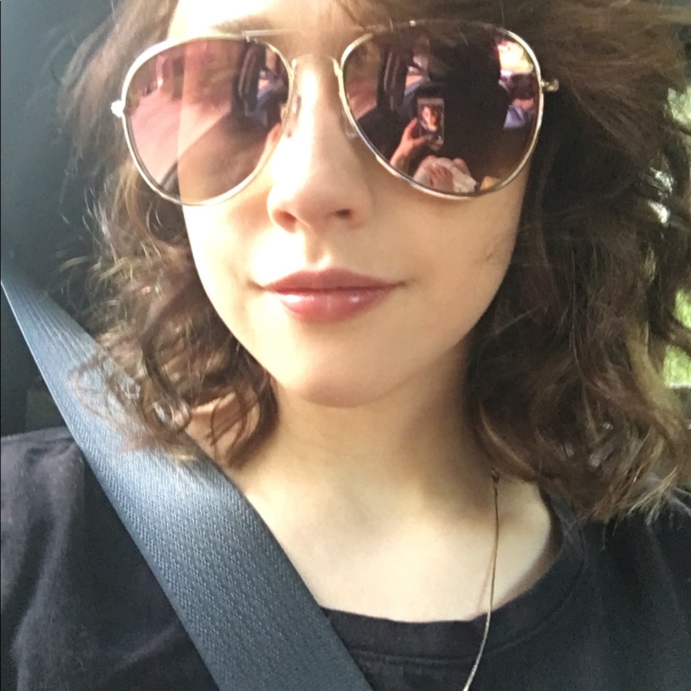 Meet your Posher, Michaela
